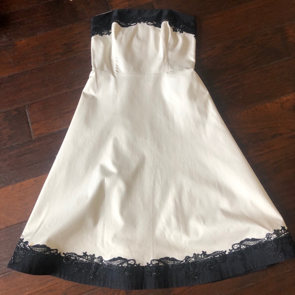 Black and white midi strapless dress